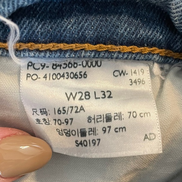 Levi's Ribcage Flare Jeans, Big E, Size 28 - Picture 10 of 10